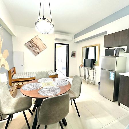 Condotel Aeon Towers Davao 20Mbps Wifi エクステリア 写真